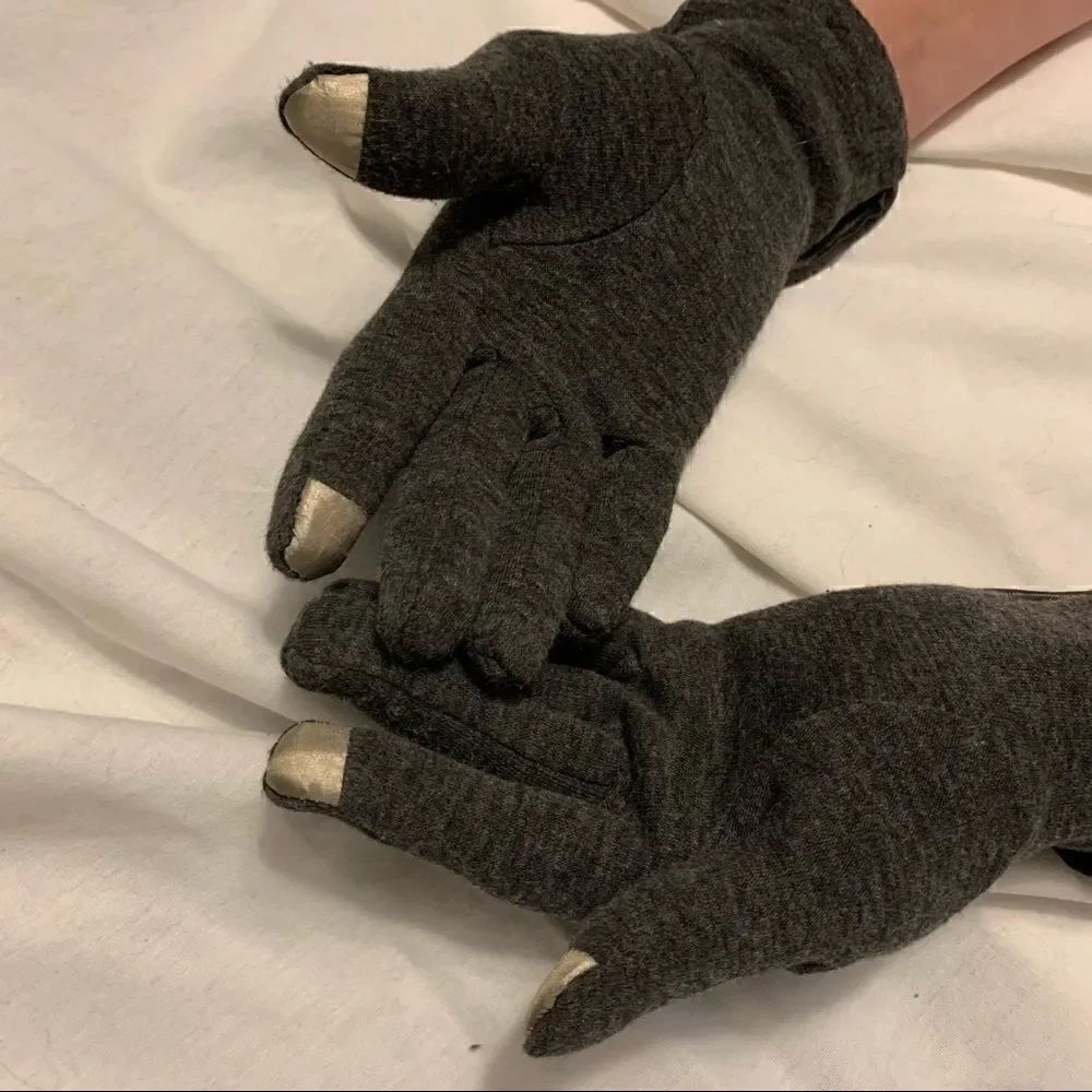Two Sets of Typing Gloves Gray and Brown - Picture 5 of 6